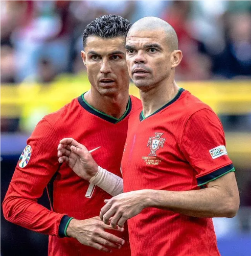 EK 2024 Portugal Pepe #3 Thuisshirt-1